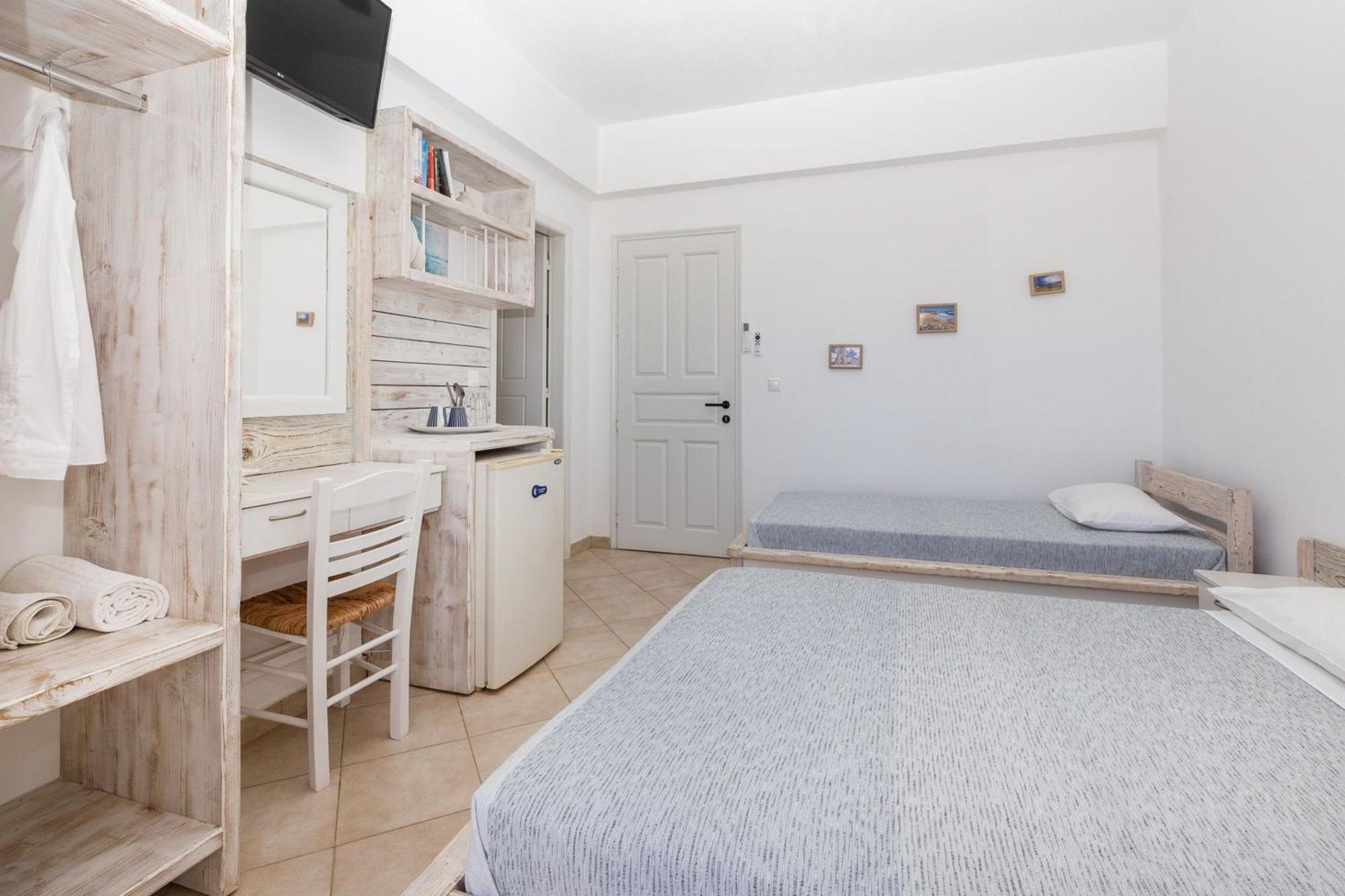 Harama Hotel Schinousa Schoinoussa Dış mekan fotoğraf